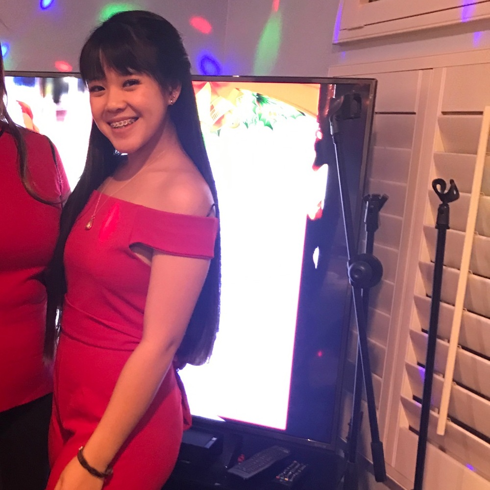 Meet your Posher, Kelly